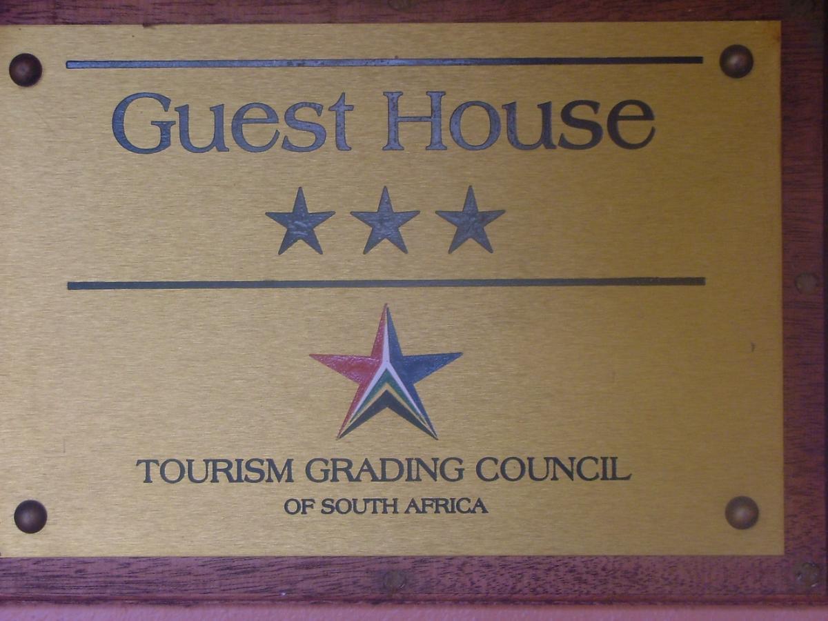 Mbalentle Guesthouse Bishop Lavis エクステリア 写真